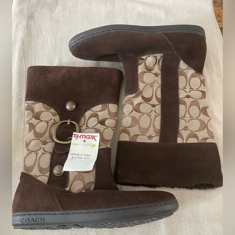 NWT COACH TINAH SIGNATURE C’s Logo Size 6 Fleece lined Tan Brown Boot *See Below
